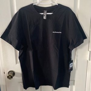 New, never worn with tags. Black Alphalete Men’s Classic Relaxed Tee.